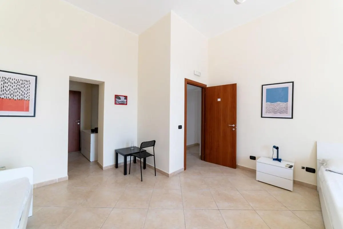 Piazza Garibaldi 39 Apartment Naples