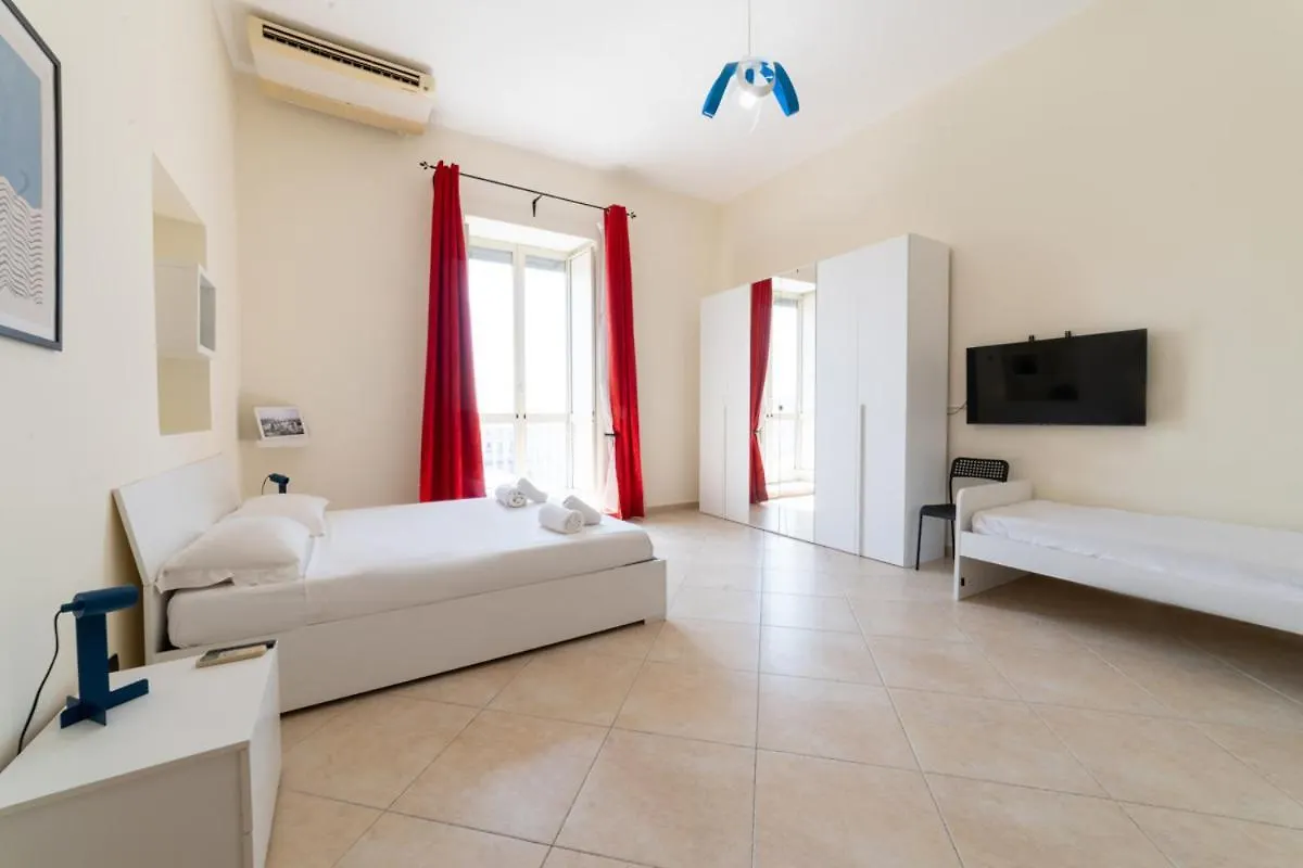 Piazza Garibaldi 39 Apartment Naples