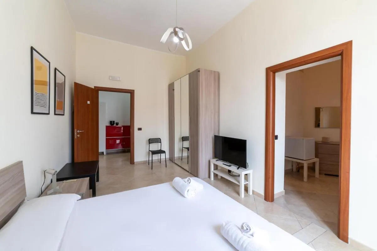 Piazza Garibaldi 39 Apartment Naples 0*,