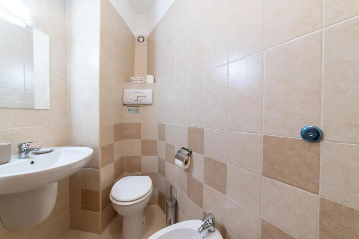 Piazza Garibaldi 39 Apartment Naples Italy